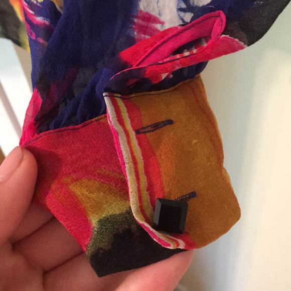 DvF top - Picture 5 of 6